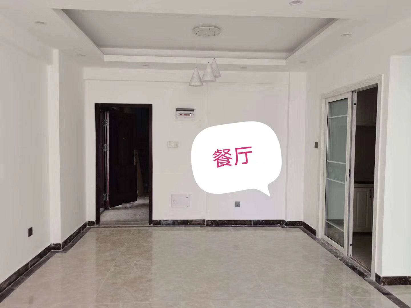 鳳崗五聯(lián)小產(chǎn)權房