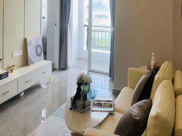 光明樓村地鐵口匯富時(shí)代總價(jià)23萬(wàn)/套起分期三至五年