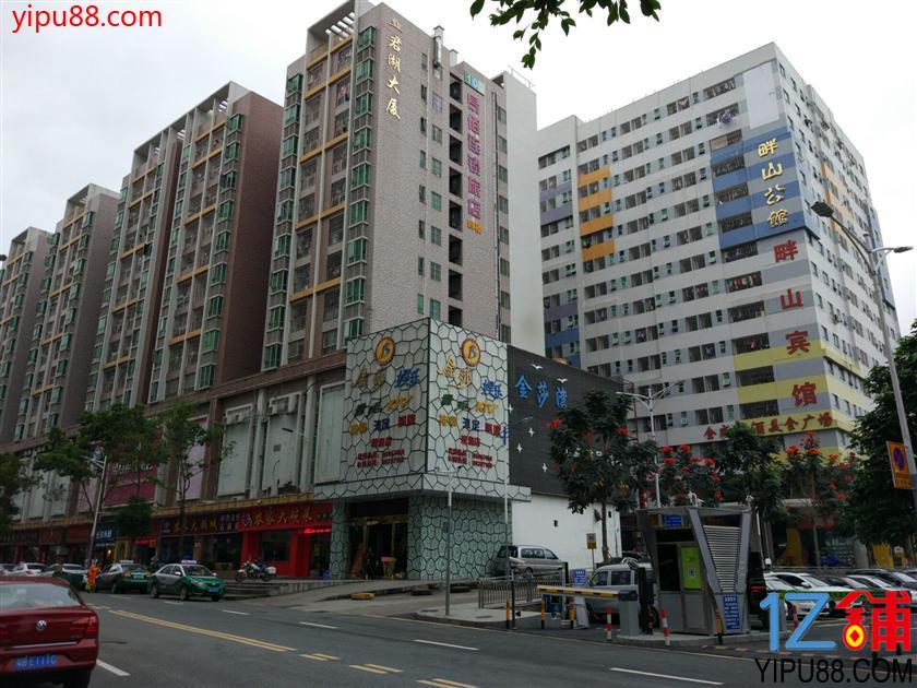 戶(hù)戶(hù)通天燃?xì)?></img></p>
<p><strong>每?jī)蓷潣侵g就有一個(gè)獨(dú)立的花園設(shè)計(jì)</strong></p>
<p>1、深圳觀(guān)瀾小產(chǎn)權(quán)房《瀾山壹號(hào)》值得訂購(gòu)嗎。所以是值得賣(mài)的，樓盤(pán)設(shè)在龍華觀(guān)瀾大大坑，毗連觀(guān)瀾高新科技城，未來(lái)品牌價(jià)值空間廣闊，也是觀(guān)瀾目前唯一一手在售的大型苑村委統(tǒng)建樓。</p>
<p>2、觀(guān)瀾《瀾山一號(hào)》總計(jì)是8棟的苑居民小區(qū)，全封閉式住宅小區(qū)行政管理，8棟中間結(jié)構(gòu)設(shè)計(jì)，樓梯房一梯六戶(hù)，每棟樓的五層便8層，每?jī)蓷潣侵g便有一個(gè)獨(dú)立的苑結(jié)構(gòu)設(shè)計(jì)，度假村在兩棟樓之間的寬度達(dá)20米，每個(gè)層樓還便不任何遮蓋，通風(fēng)非常好，苑中睡蓮松樹(shù)、園林景觀(guān)小魚(yú)塘都有。</p>
<p>3、堪稱(chēng)是樓中有長(zhǎng)廊，度假村中有房，這才是真正的度假村居民小區(qū)房。</p>
<p>4、還就瀾山一號(hào)是目前能在觀(guān)瀾賣(mài)出去一手的村委統(tǒng)建樓了，村委統(tǒng)建樓的益處大家如果都認(rèn)得，更重要是一手的村委統(tǒng)建樓，很之稀缺，村委統(tǒng)建的用處正是即賣(mài)即入駐，通LNG，民用發(fā)電，孩子就讀于附近的公立小學(xué)還方便，這么稀缺的村委統(tǒng)建就是大型的苑住宅小區(qū)夠不夠迎合你了。</p>
<p><strong>龍華觀(guān)瀾觀(guān)湖域景好盤(pán)推薦</strong></p>
<p>1、龍華觀(guān)瀾觀(guān)湖域景好盤(pán)所推薦。龍華觀(guān)瀾4棟連排最便宜村委統(tǒng)建樓小產(chǎn)權(quán)房《觀(guān)瀾觀(guān)湖域景》，村委簽字 ，隆重開(kāi)售。</p>
<p>2、200套超級(jí)上證指數(shù)，需遷入，申領(lǐng)碩士學(xué)位，手慢有手慢無(wú)。</p>
<p>3、單方面零分期付款，單方面分期付款，本金5.88厘。</p>
<p>4、戶(hù)戶(hù)大墻壁，鳥(niǎo)瞰飄窗，住宅小區(qū)具有停車(chē)，低開(kāi)發(fā)成本，超低打折， 不限貸不調(diào)控， 好商業(yè)區(qū)股權(quán)投資自住必選。</p>
<p>5、龍華觀(guān)瀾最便宜需落房村委統(tǒng)建樓小產(chǎn)權(quán)房｛觀(guān)瀾觀(guān)湖域景｝。</p>
<p>6、8萬(wàn)/套起租1800元起。5萬(wàn)/套起租2200元起。</p>
<p>7、18號(hào)線(xiàn)寶鹽線(xiàn)新田站（已總體規(guī)劃），有軌有軌電車(chē)下圍，全城巴士站樓盤(pán)超低價(jià)，投資回報(bào)率極高。</p>
<p>8、樓盤(pán)穿過(guò)硅谷不斷創(chuàng)新科技產(chǎn)業(yè)工業(yè)園與新田森林公園， 自住引領(lǐng)者， 進(jìn)行投資上品。</p>
<p>9、360度超人通風(fēng)，精裝修收房，一步有軌電車(chē),咫尺硅谷,對(duì)望公園。</p>
					<br/>
				<div style=