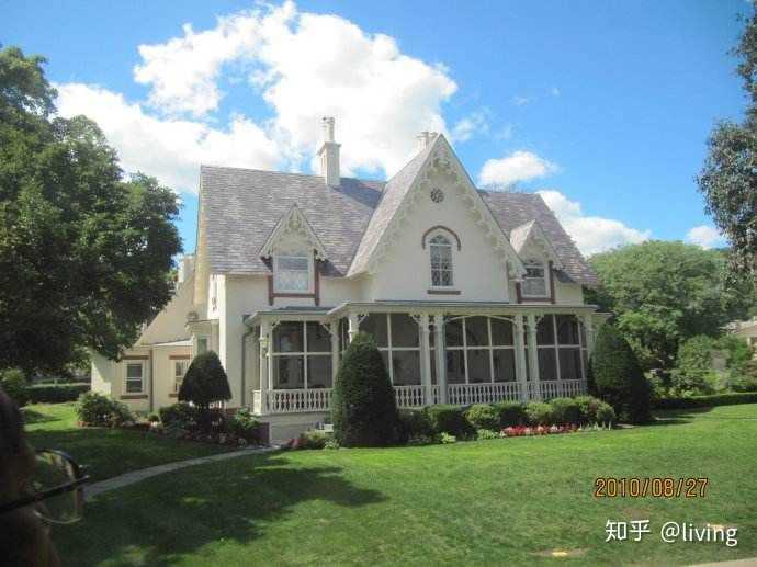 因為法院在拍賣之前就把這個房子查封