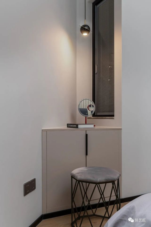 嚴(yán)禁拆除承重墻及配重墻