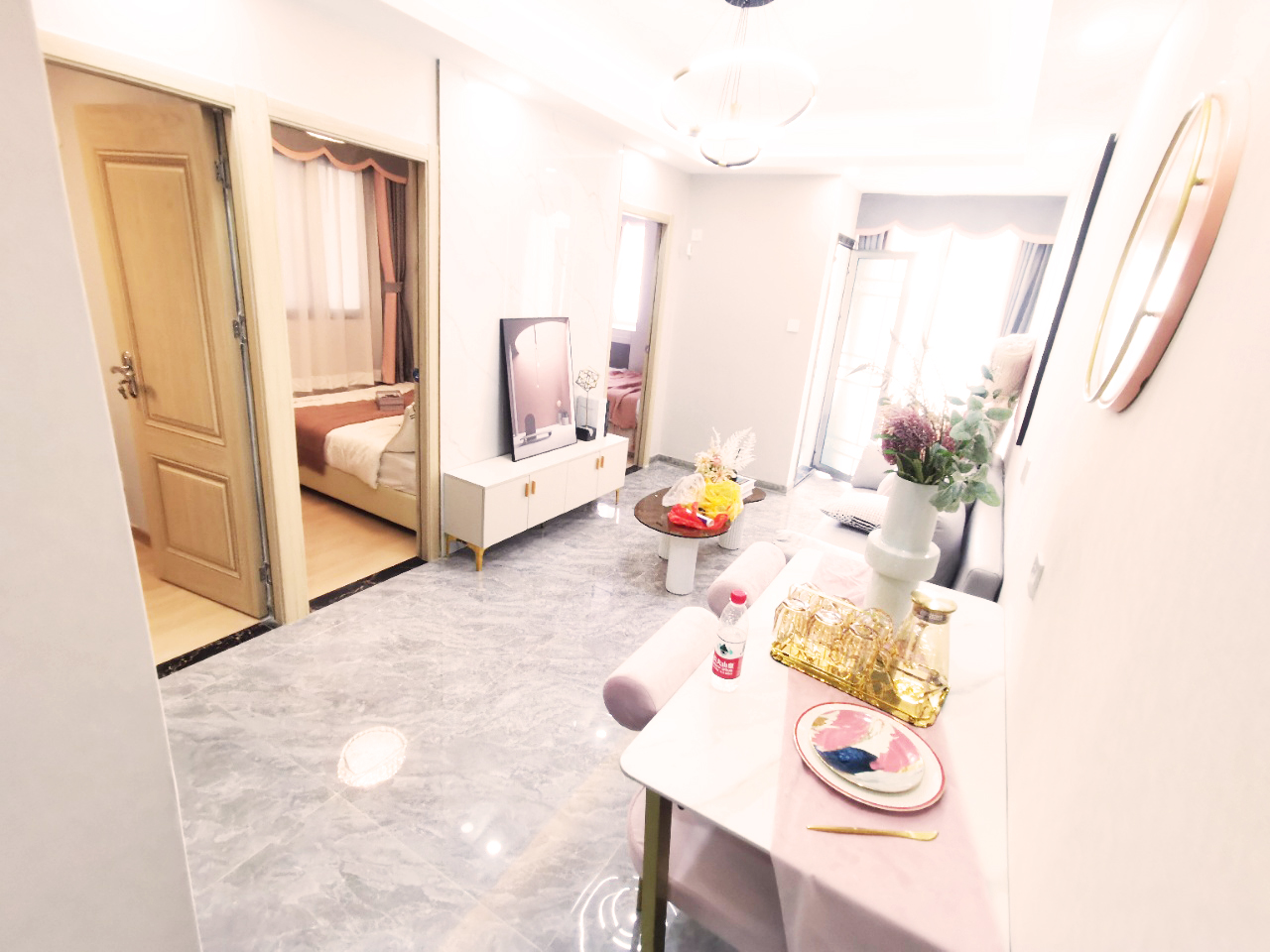 深圳寶安小產(chǎn)權(quán)房|新城芳花園 79.8萬/套 地鐵口300米